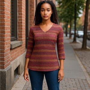 Roz & Ali XL Top 3/4 Sleeve Fully Lined V~Neck design Excellent condition